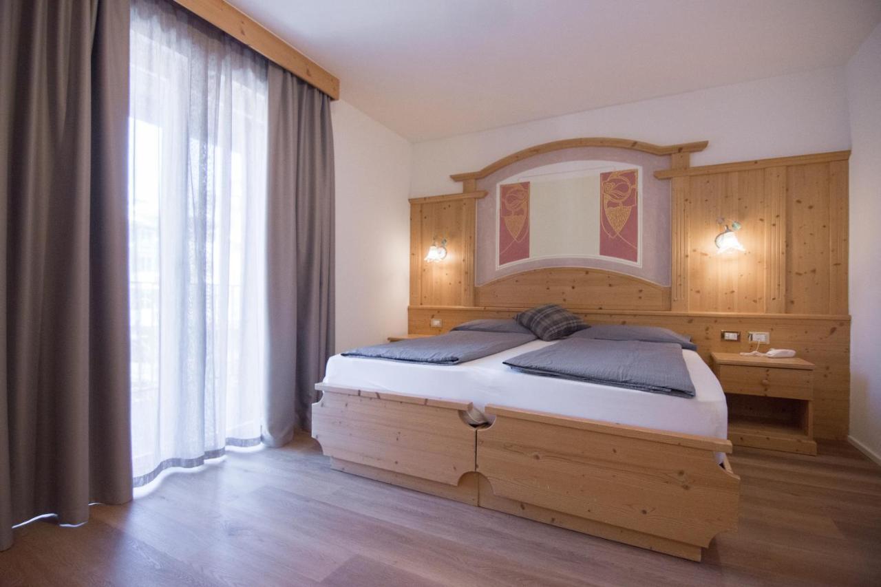 קאבאלס Hotel San Valier מראה חיצוני תמונה