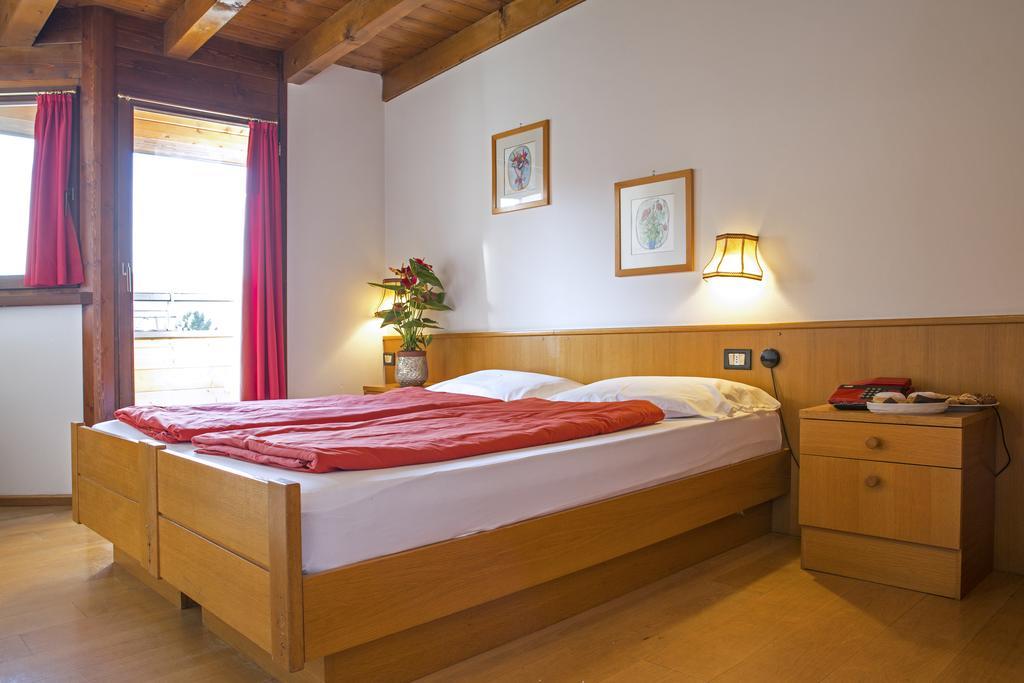 קאבאלס Hotel San Valier חדר תמונה