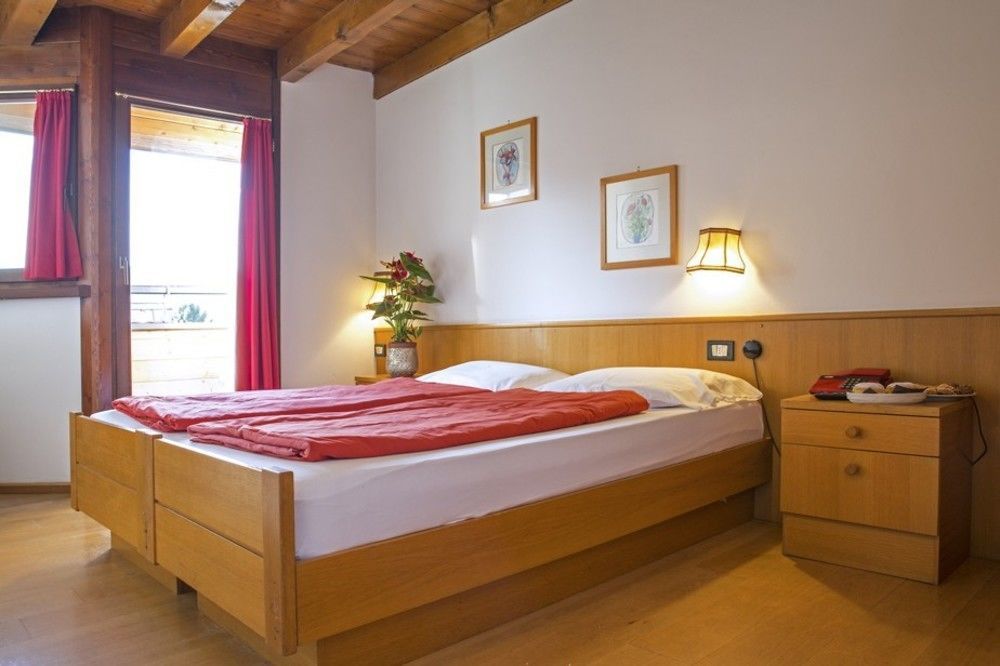 קאבאלס Hotel San Valier מראה חיצוני תמונה
